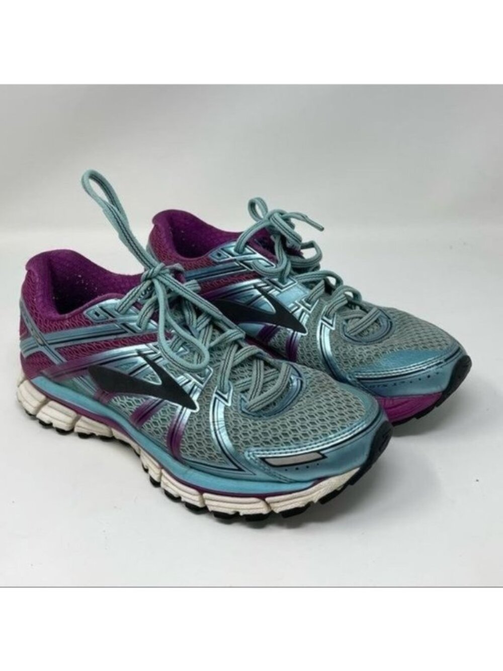 Brooks GTS Seventeen running shoes Size 7.5